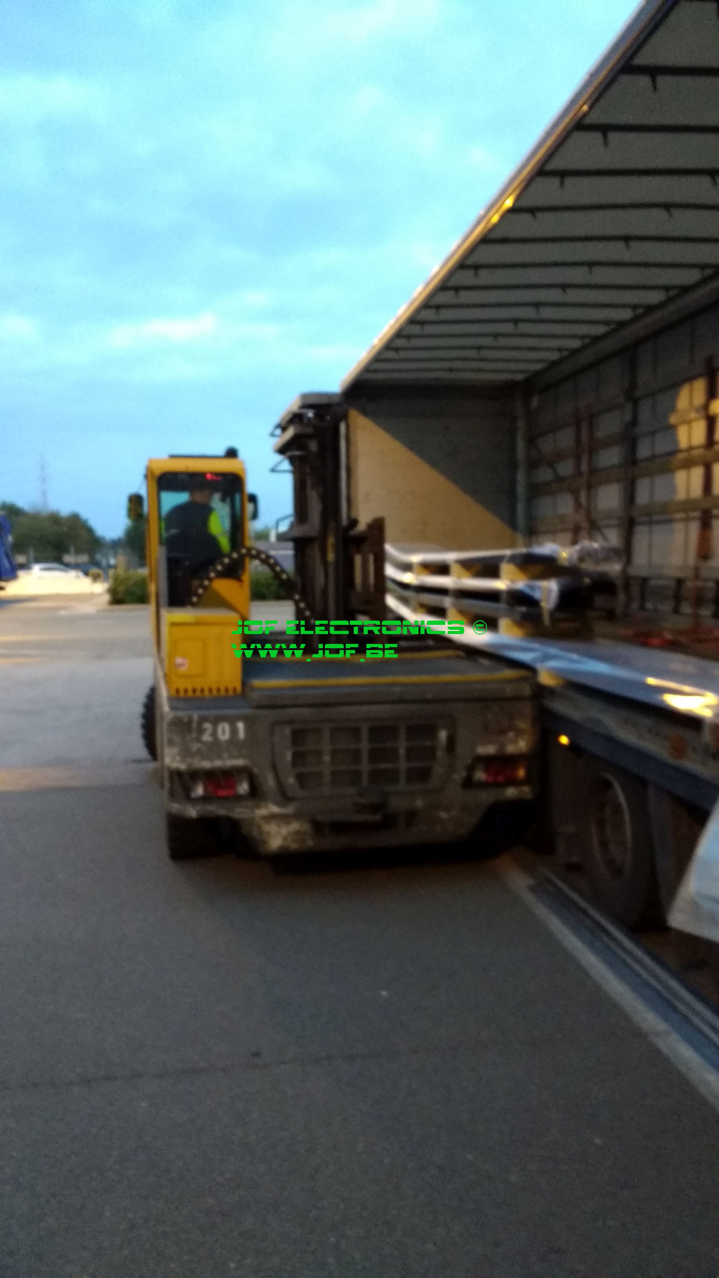 Baumann  zijlader Volvo Trucks Gent