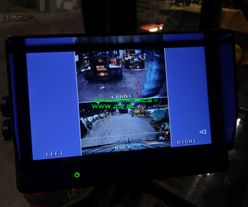 9 inch scherm met front en rear camera